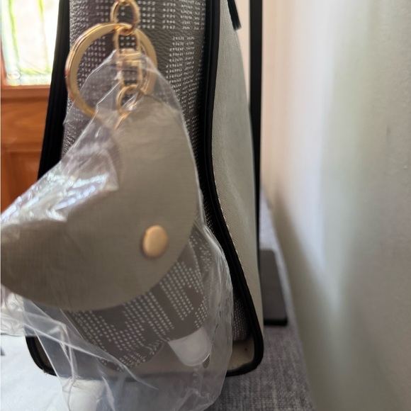 Gray Satchel with Gold Accents and Structured Design - Picture 6 of 11